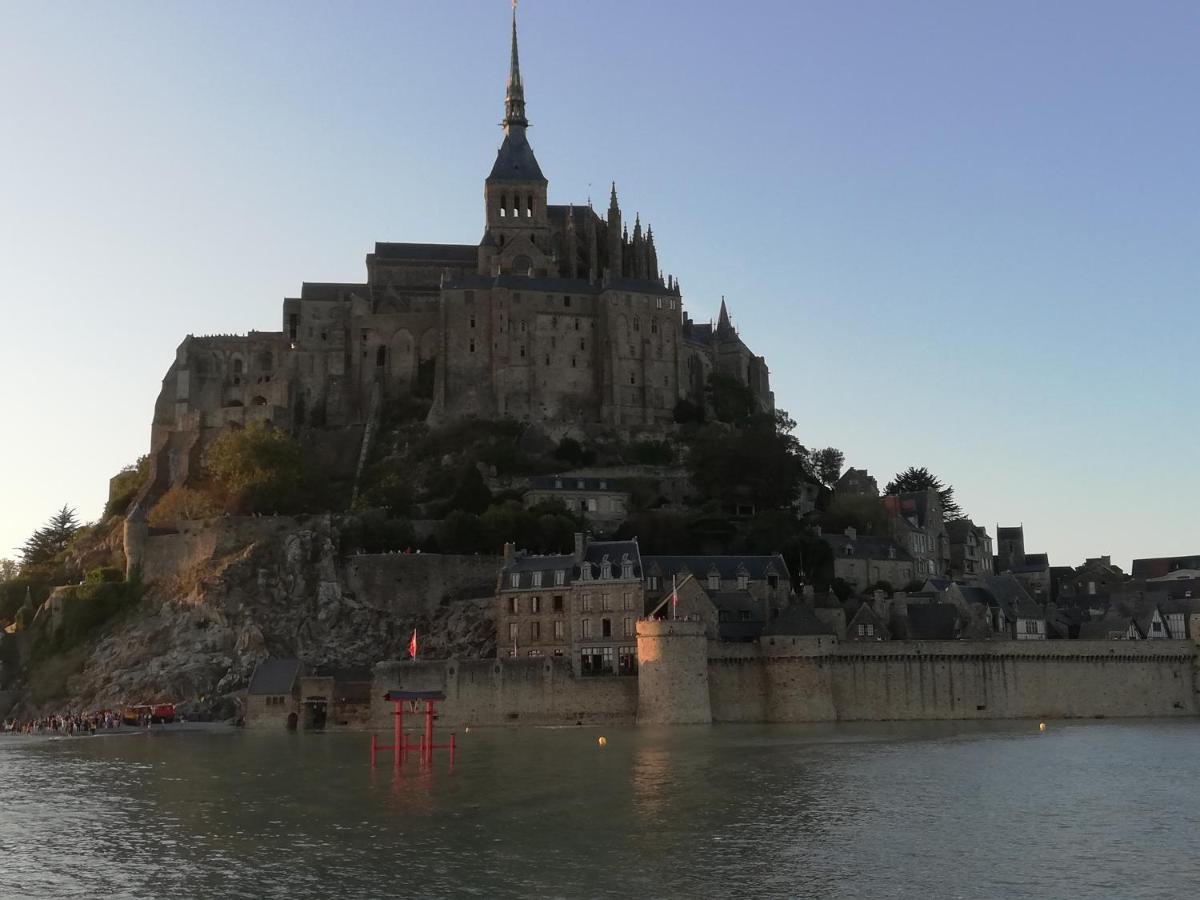 Chambres D'Hotes Les Fleurettes En Baie Du Mont Saint Michel 외부 사진